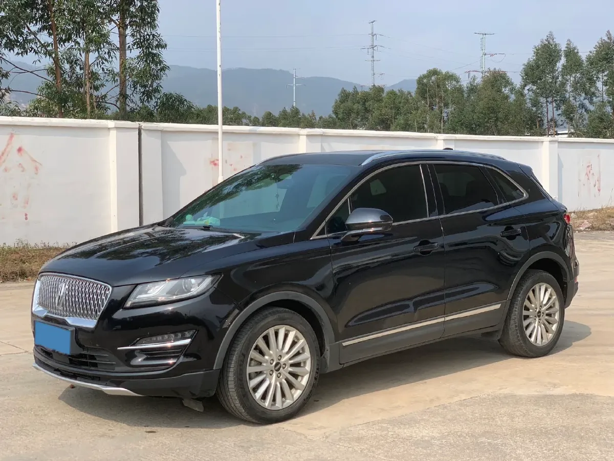 2019 Lincoln MKC 2.0T 203HP L4 6AT,autocango,china used car exporter,china ev exporter,chinese used car exporter,chinese used ev exporter