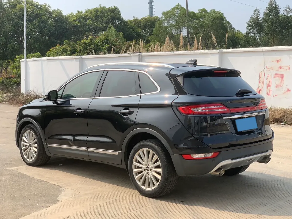 2019 Lincoln MKC 2.0T 203HP L4 6AT,autocango,china used car exporter,china ev exporter,chinese used car exporter,chinese used ev exporter