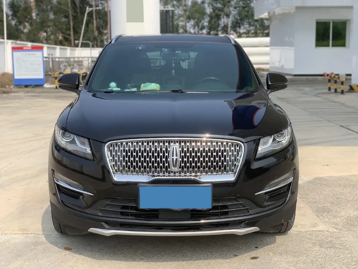 2019 Lincoln MKC 2.0T 203HP L4 6AT,autocango,china used car exporter,china ev exporter,chinese used car exporter,chinese used ev exporter