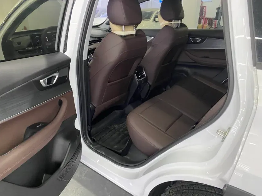 2025 Chery Tiggo 7 1.5T 156HP L4 CVT,autocango,china used car exporter,china ev exporter,chinese used car exporter,chinese used ev exporter