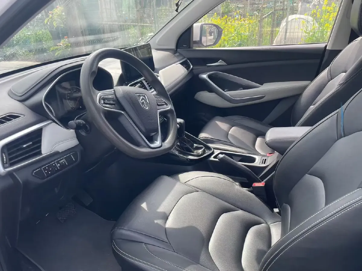 2019 BaoJun 530 1.5T 151HP L4 CVT,autocango,china used car exporter,china ev exporter,chinese used car exporter,chinese used ev exporter