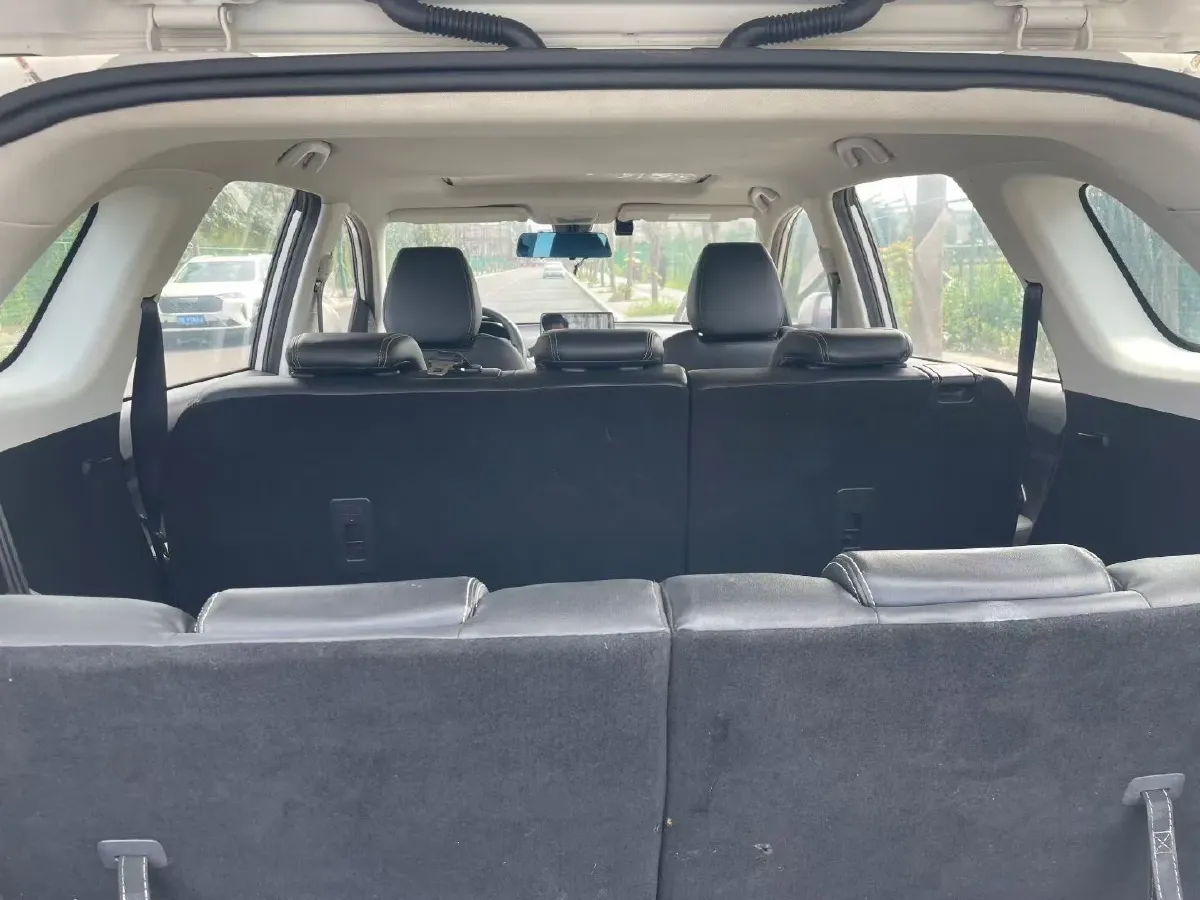 2019 BaoJun 530 1.5T 151HP L4 CVT,autocango,china used car exporter,china ev exporter,chinese used car exporter,chinese used ev exporter