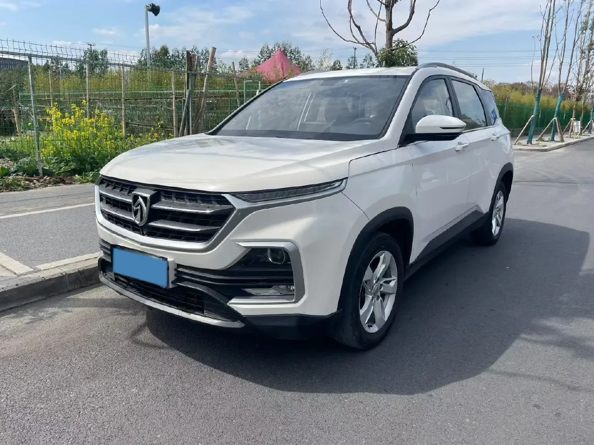 2019 BaoJun 530 1.5T 151HP L4 CVT,autocango,china used car exporter,china ev exporter,chinese used car exporter,chinese used ev exporter