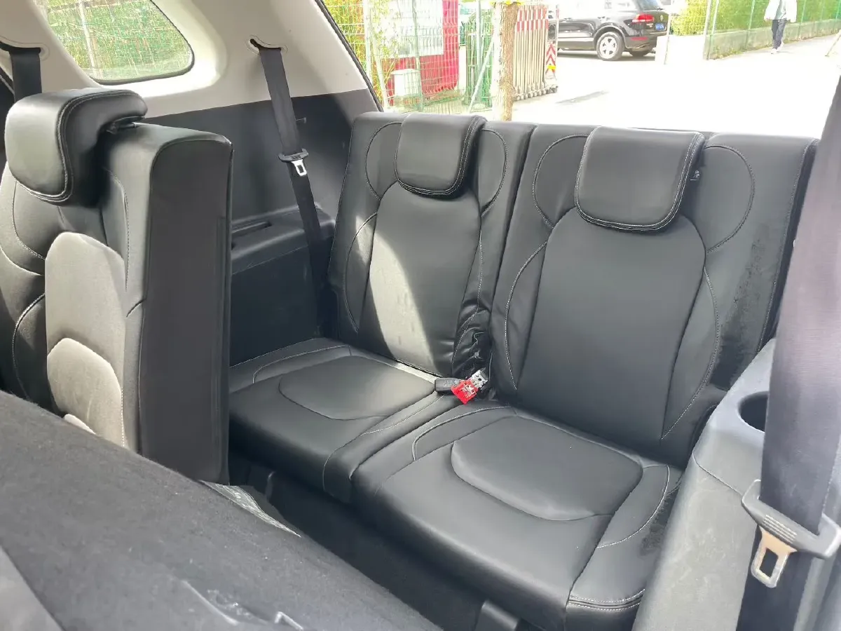 2019 BaoJun 530 1.5T 151HP L4 CVT,autocango,china used car exporter,china ev exporter,chinese used car exporter,chinese used ev exporter