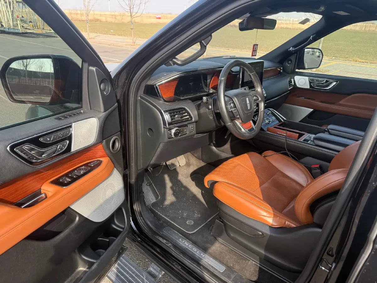 2020 Lincoln Navigator 3.5T 388HP V6 10AT,autocango,china used car exporter,china ev exporter,chinese used car exporter,chinese used ev exporter