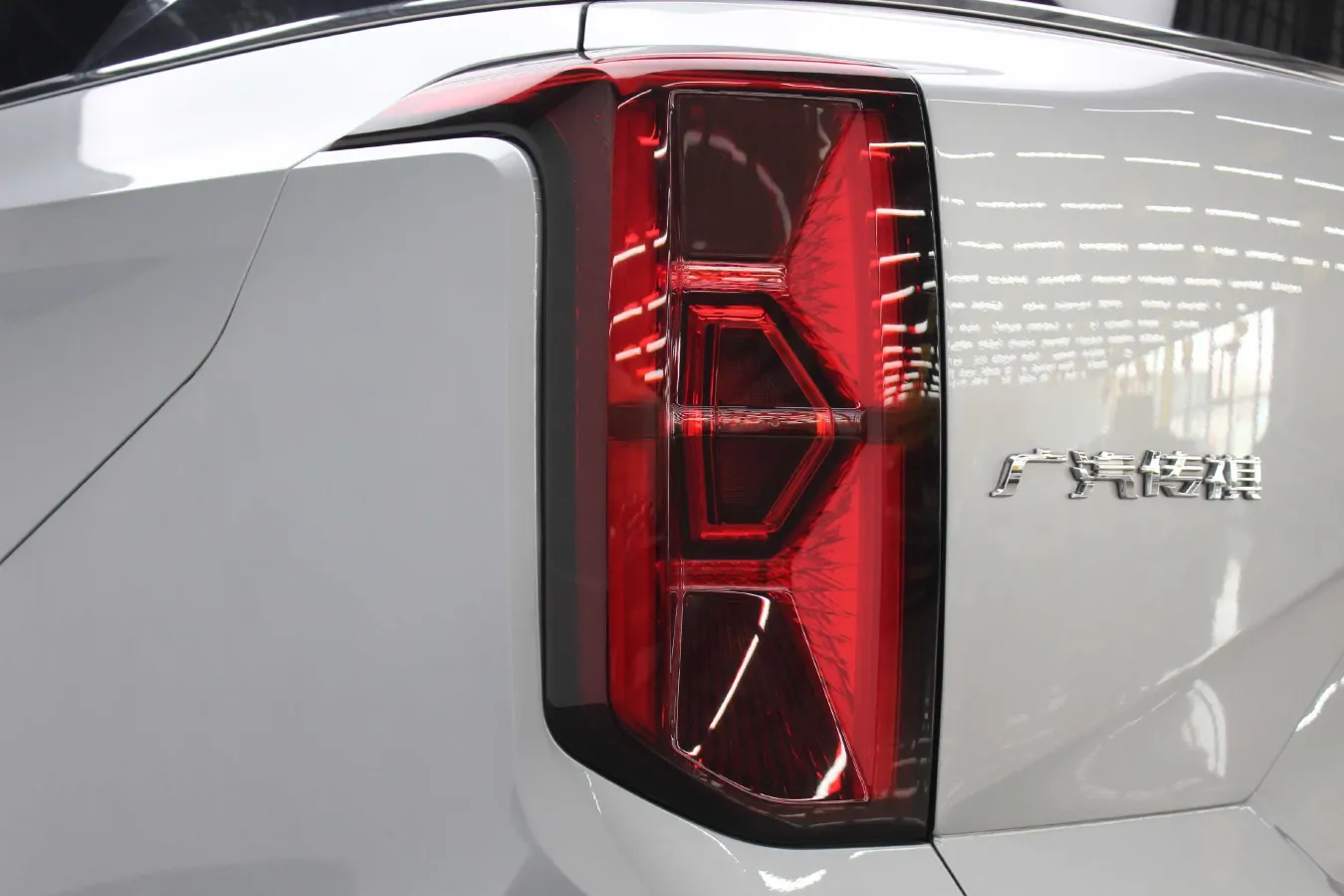 2022 GAC Trumpchi GS8 2.0T 252HP L4 8AT,autocango,china used car exporter,china ev exporter,chinese used car exporter,chinese used ev exporter