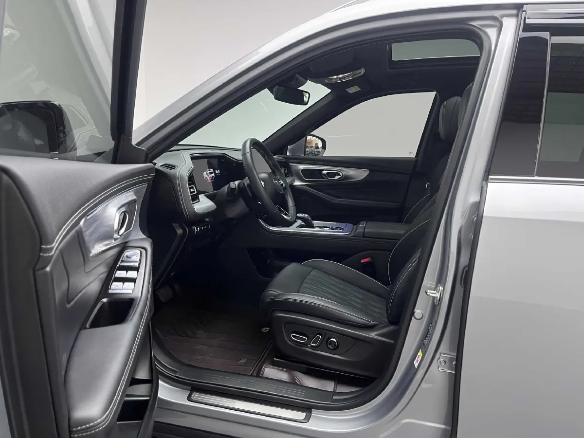 2022 GAC Trumpchi GS8 2.0T 252HP L4 8AT,autocango,china used car exporter,china ev exporter,chinese used car exporter,chinese used ev exporter