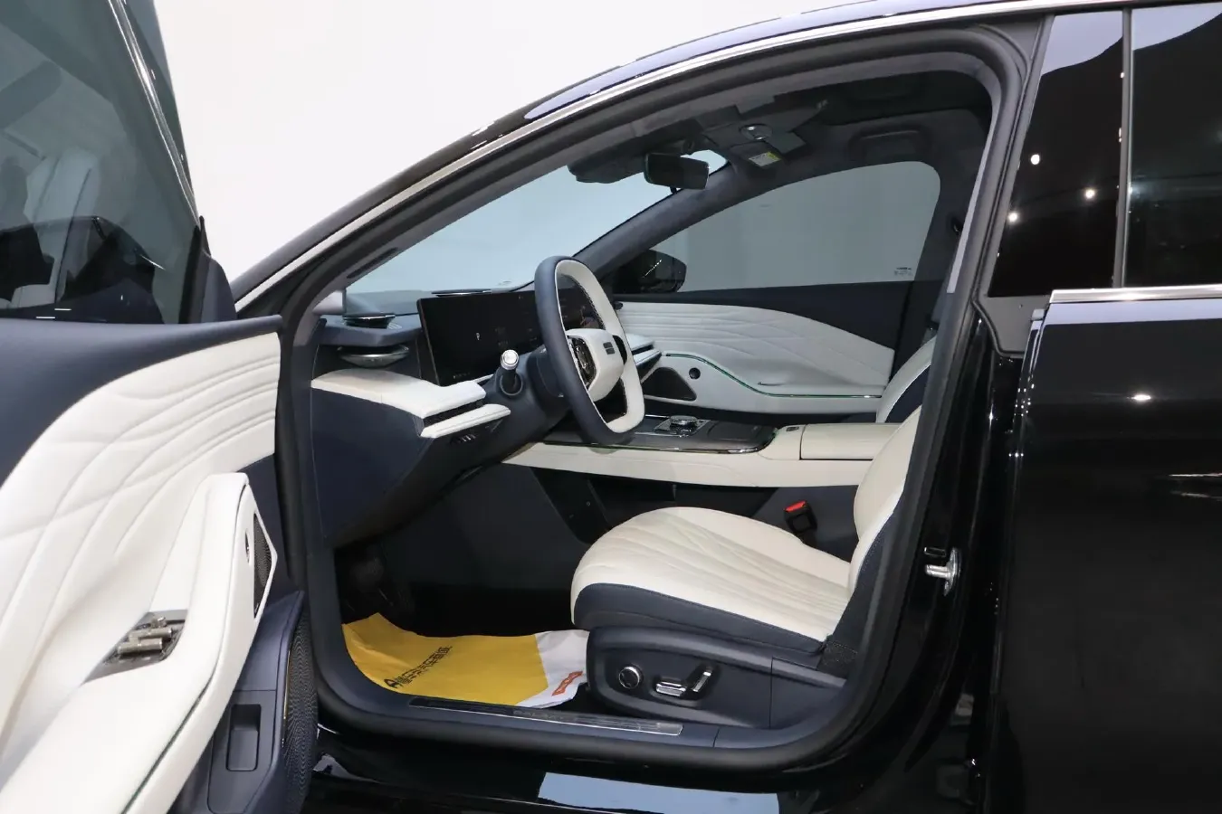 2025 Geely Galaxy E8 BEV,autocango,china used car exporter,china ev exporter,chinese used car exporter,chinese used ev exporter