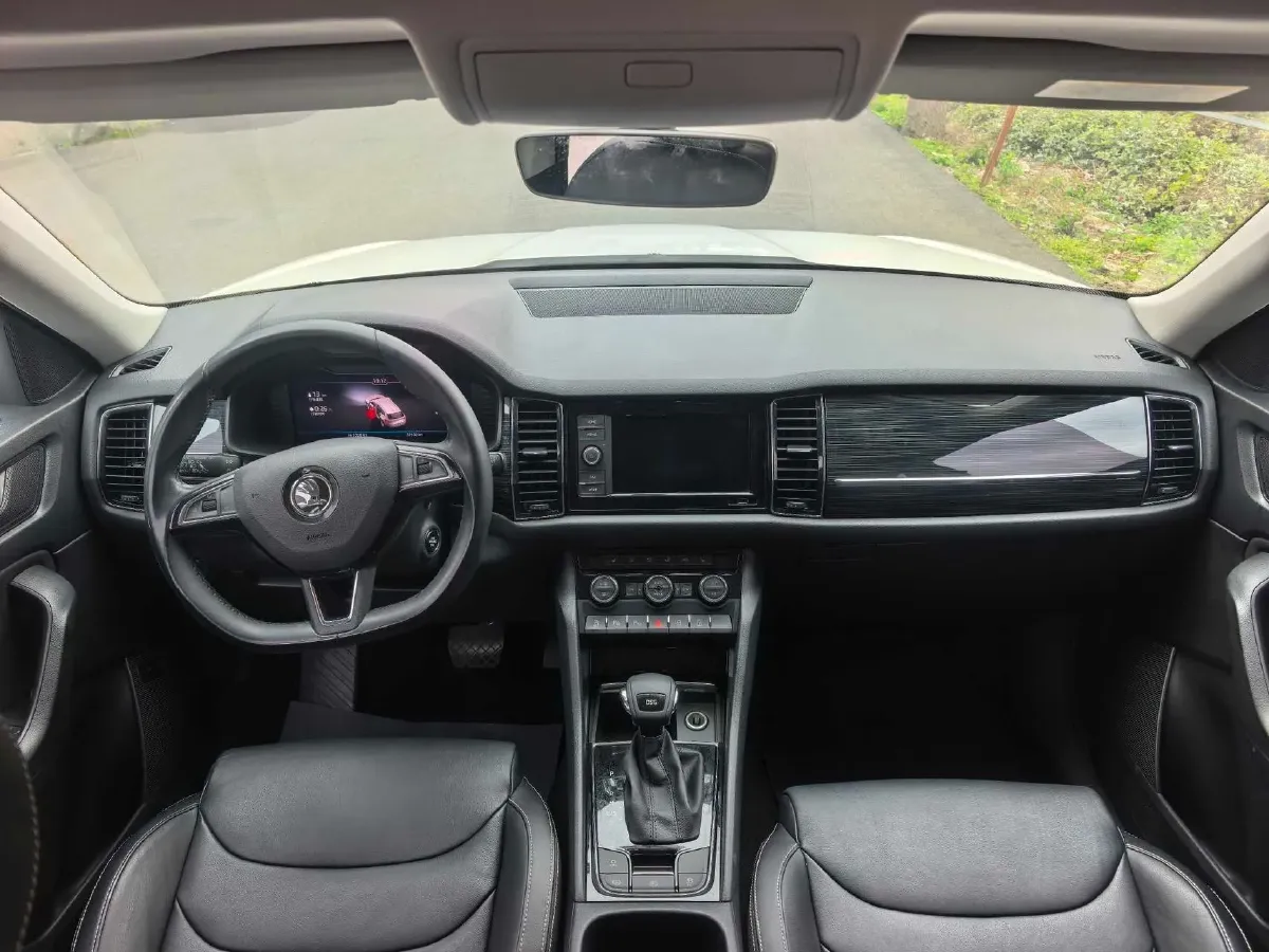 2019 Chevrolet Equinox 2.0T 260HP L4 9AT,autocango,china used car exporter,china ev exporter,chinese used car exporter,chinese used ev exporter