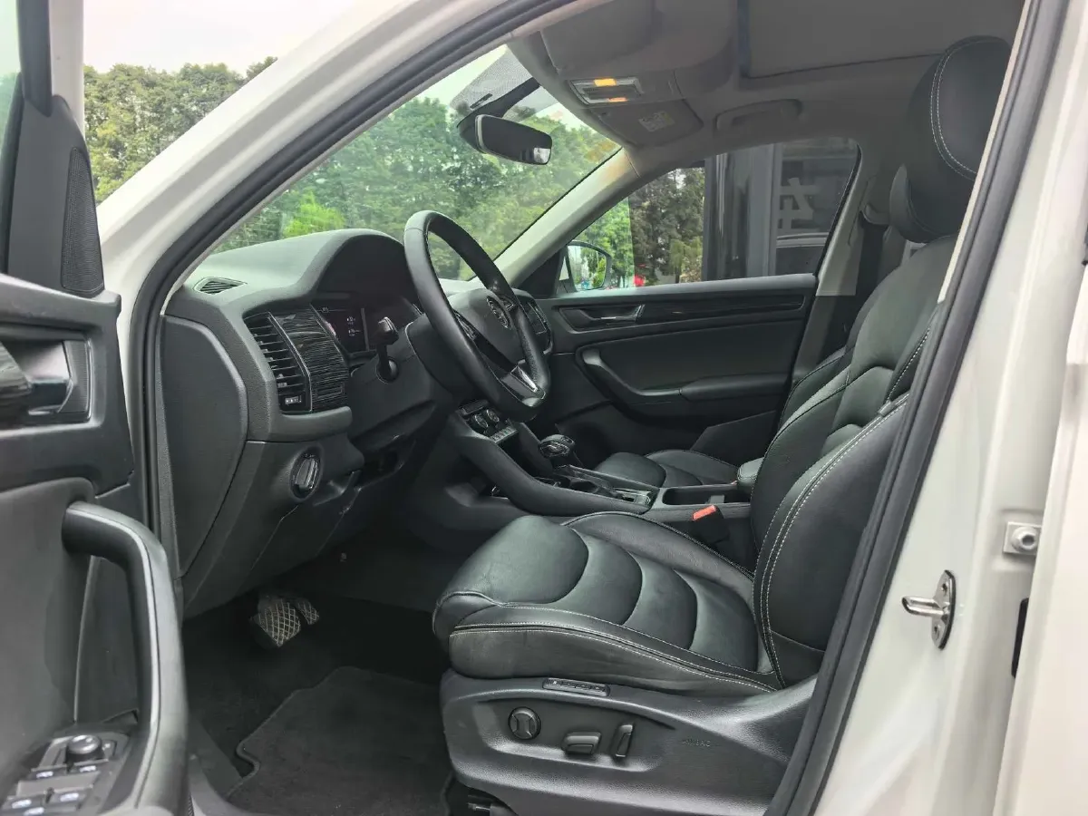 2019 Chevrolet Equinox 2.0T 260HP L4 9AT,autocango,china used car exporter,china ev exporter,chinese used car exporter,chinese used ev exporter