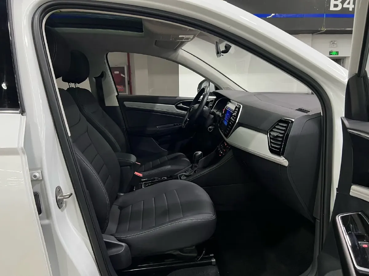 2023 Jetta VS7 1.4T 150HP L4 6AT,autocango,china used car exporter,china ev exporter,chinese used car exporter,chinese used ev exporter