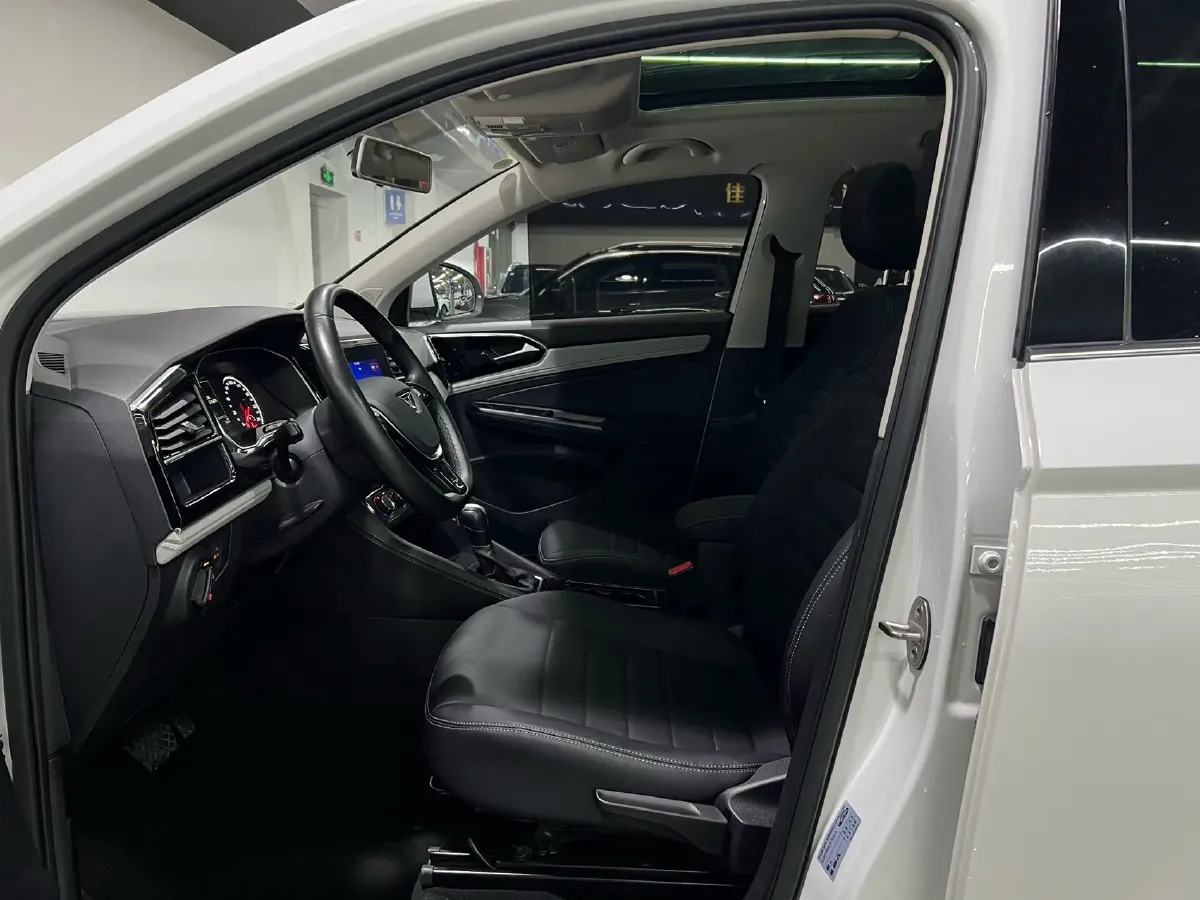 2023 Jetta VS7 1.4T 150HP L4 6AT,autocango,china used car exporter,china ev exporter,chinese used car exporter,chinese used ev exporter