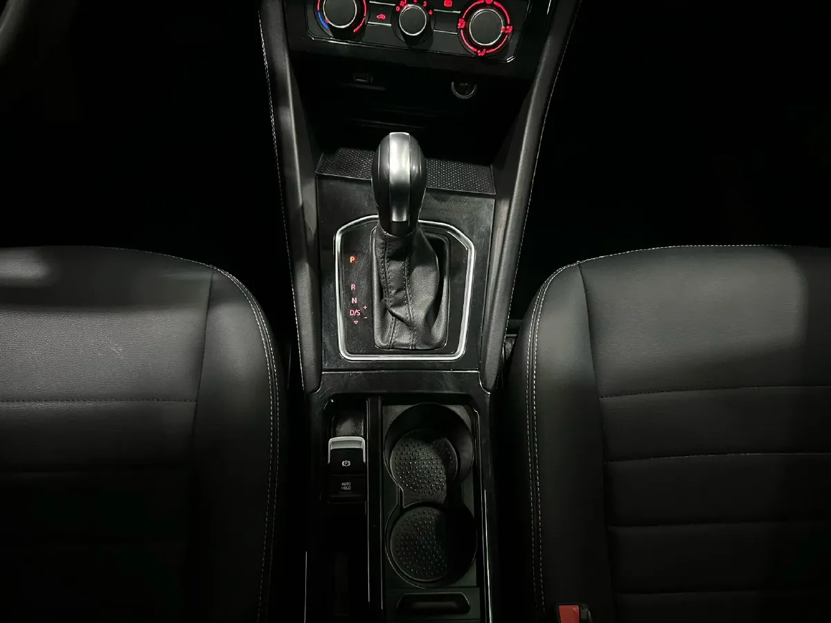 2023 Jetta VS7 1.4T 150HP L4 6AT,autocango,china used car exporter,china ev exporter,chinese used car exporter,chinese used ev exporter