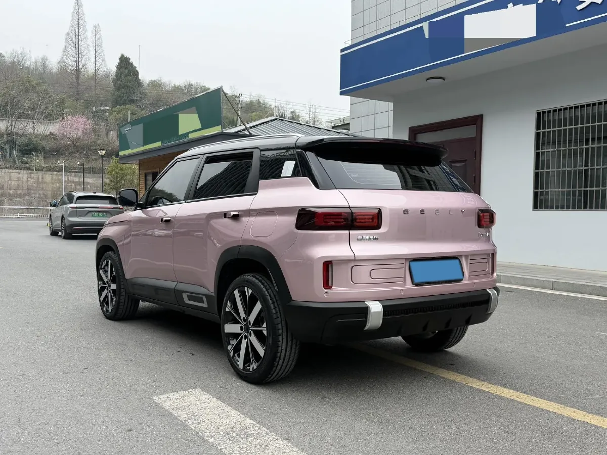 2023 Geely ICON 1.5T 181HP L4 7DCT,autocango,china used car exporter,china ev exporter,chinese used car exporter,chinese used ev exporter