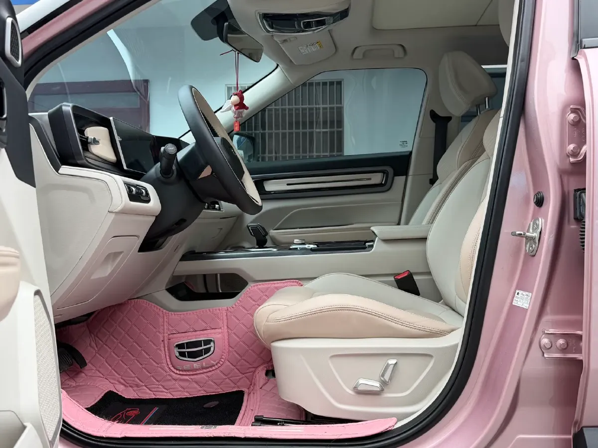 2023 Geely ICON 1.5T 181HP L4 7DCT,autocango,china used car exporter,china ev exporter,chinese used car exporter,chinese used ev exporter