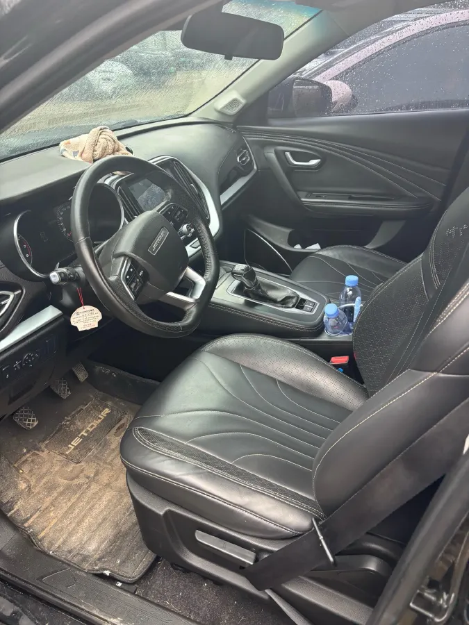 2021 SWM G05 2.0L 143HP L4 5MT,autocango,china used car exporter,china ev exporter,chinese used car exporter,chinese used ev exporter