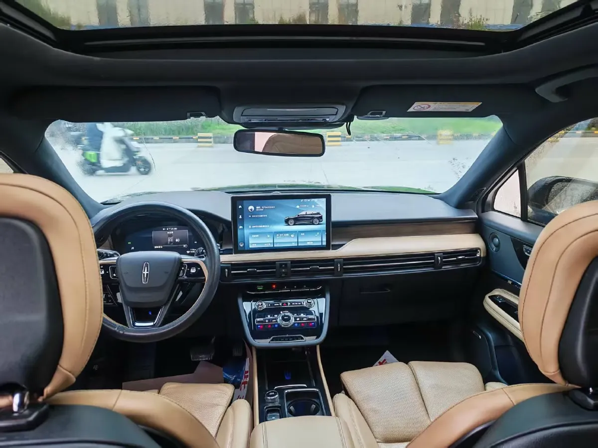 2020 Lincoln Corsair 2.0T 245HP L4 8AT,autocango,china used car exporter,china ev exporter,chinese used car exporter,chinese used ev exporter