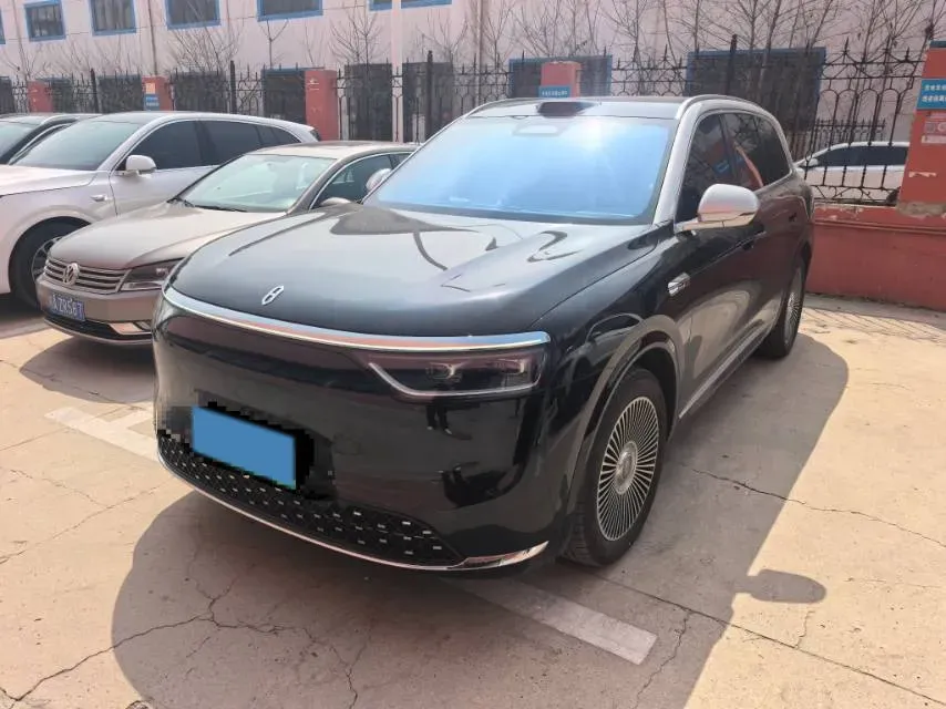 2025 AITO AITO M8 REEV 160HP REEV 53.4KWH,autocango,china used car exporter,china ev exporter,chinese used car exporter,chinese used ev exporter