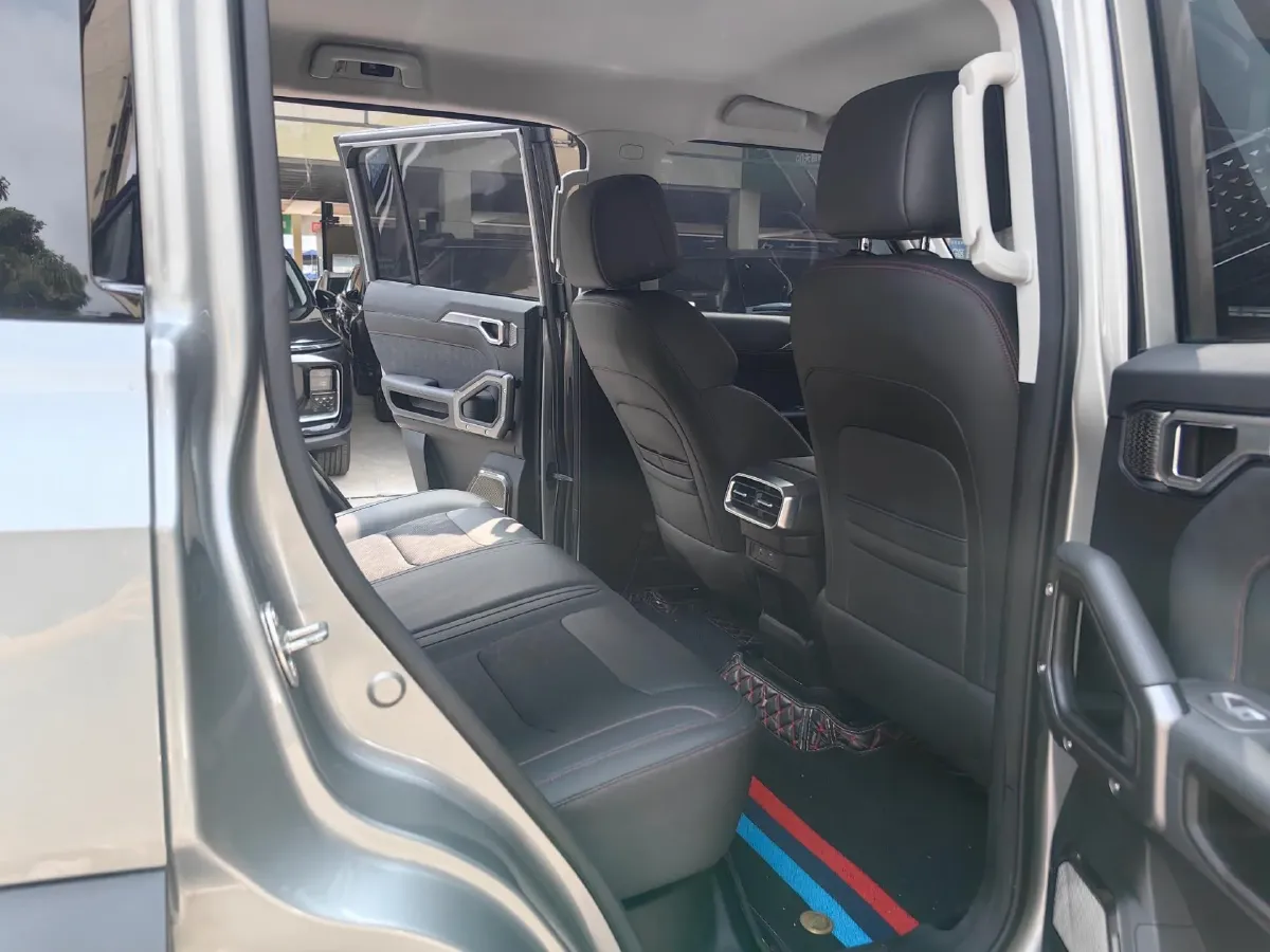 2024 Jetour Traveller 2.0T 254HP L4 7DCT,autocango,china used car exporter,china ev exporter,chinese used car exporter,chinese used ev exporter