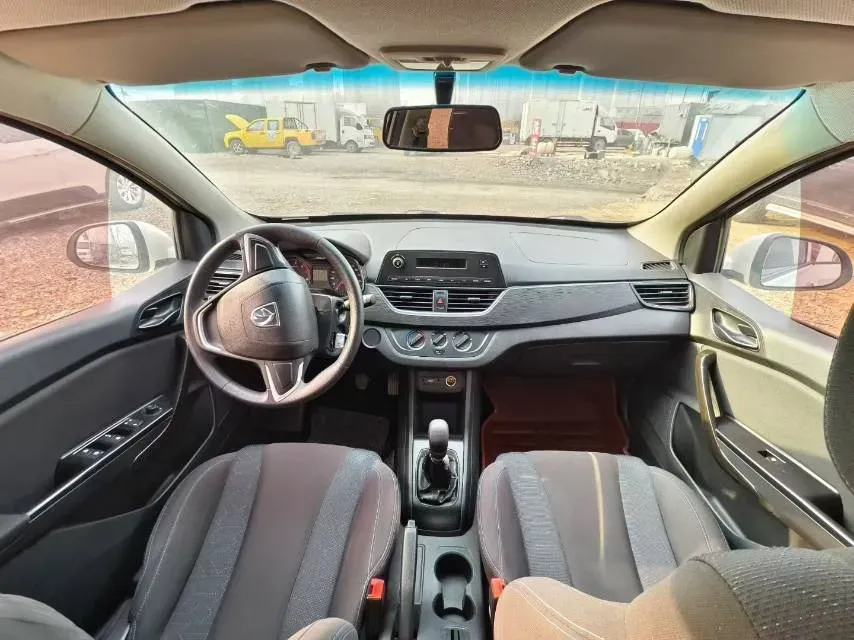 2016 BaoJun 310 1.2L 82HP L4 5MT,autocango,china used car exporter,china ev exporter,chinese used car exporter,chinese used ev exporter