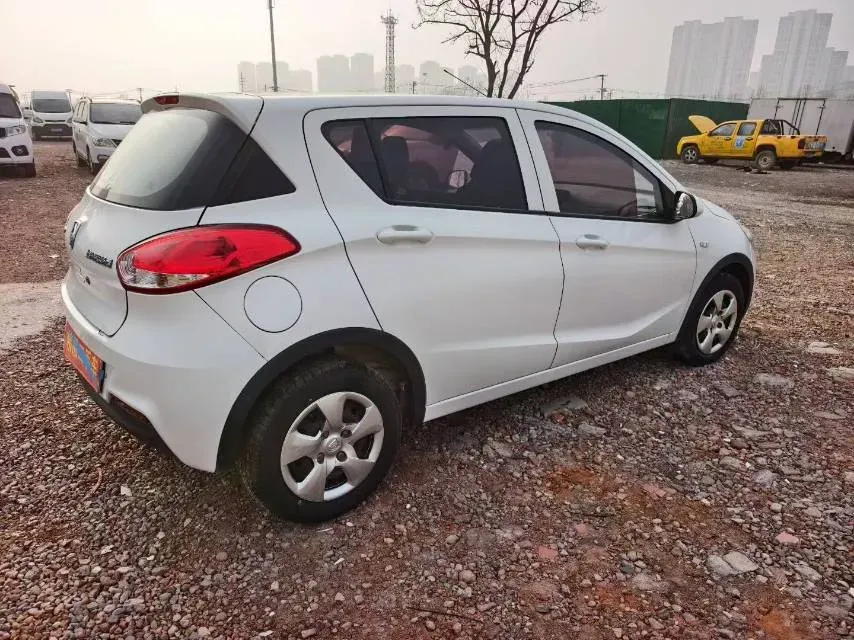 2016 BaoJun 310 1.2L 82HP L4 5MT,autocango,china used car exporter,china ev exporter,chinese used car exporter,chinese used ev exporter
