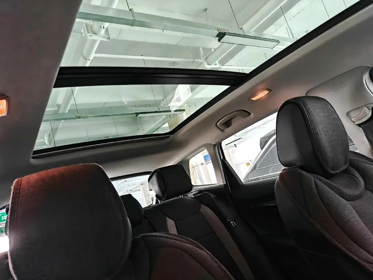 2022 Skoda Karoq 1.4T 150HP L4 7DCT,autocango,china used car exporter,china ev exporter,chinese used car exporter,chinese used ev exporter