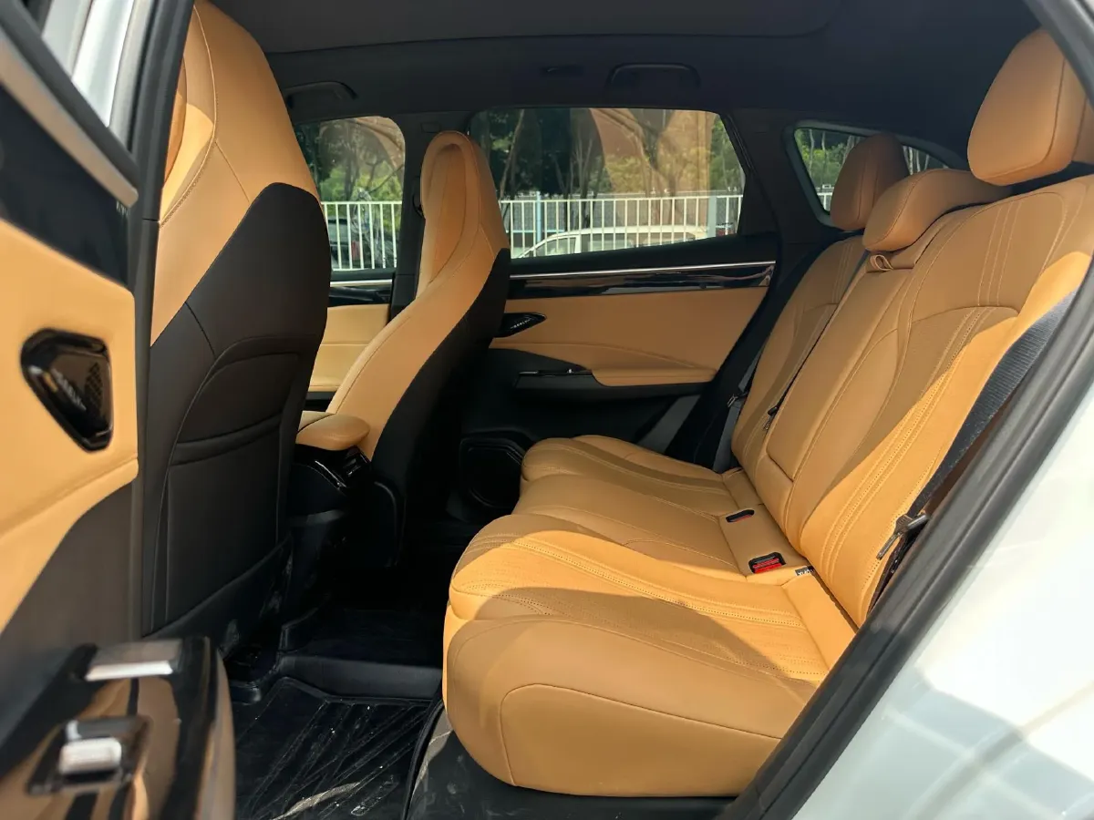 2024 Geely Galaxy L7 1.5T 163HP L4 3DHT PHEV 18.7KWH,autocango,china used car exporter,china ev exporter,chinese used car exporter,chinese used ev exporter