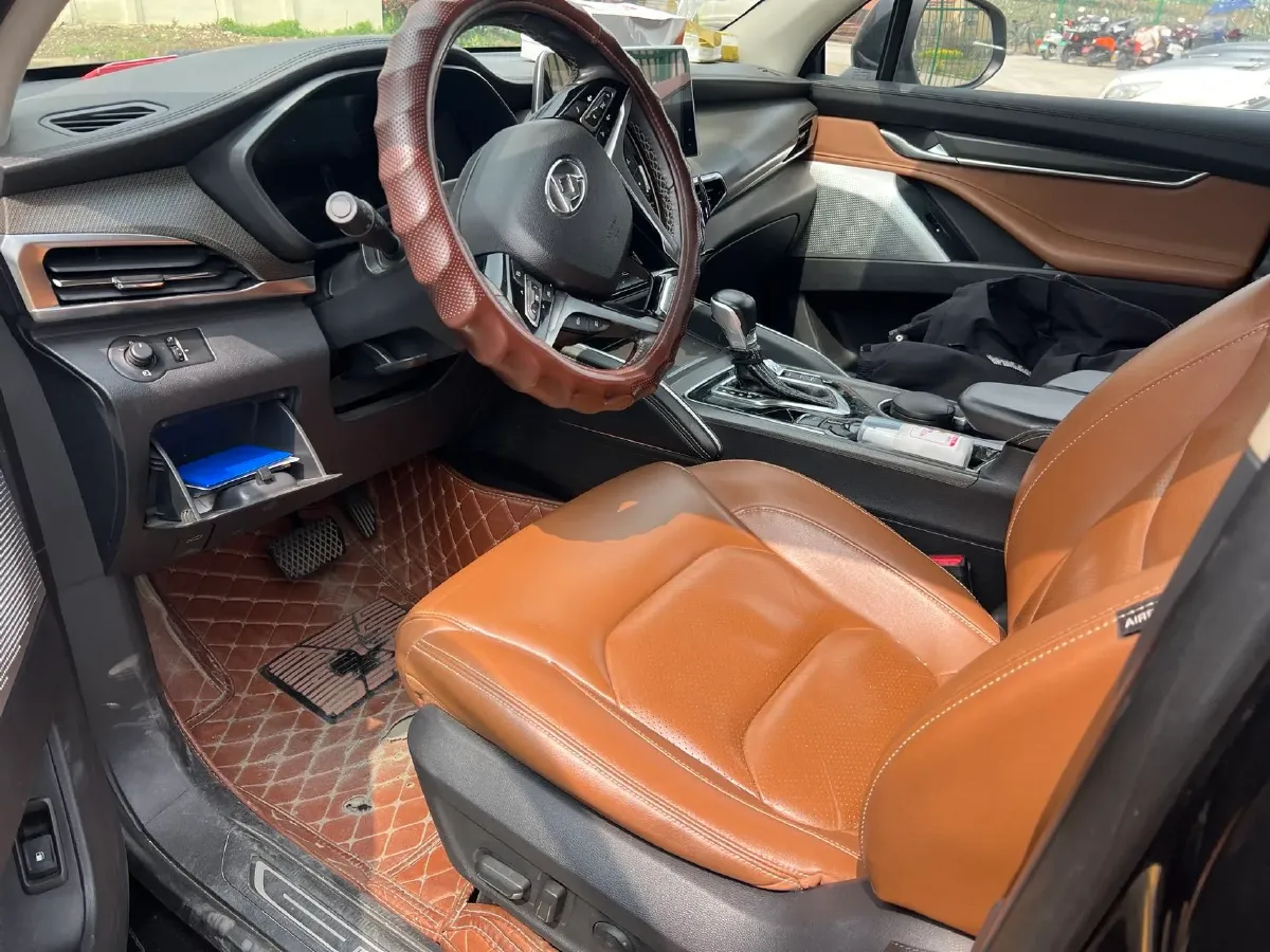 2017 MAXUS D90 2.0T 224HP L4 6AT,autocango,china used car exporter,china ev exporter,chinese used car exporter,chinese used ev exporter