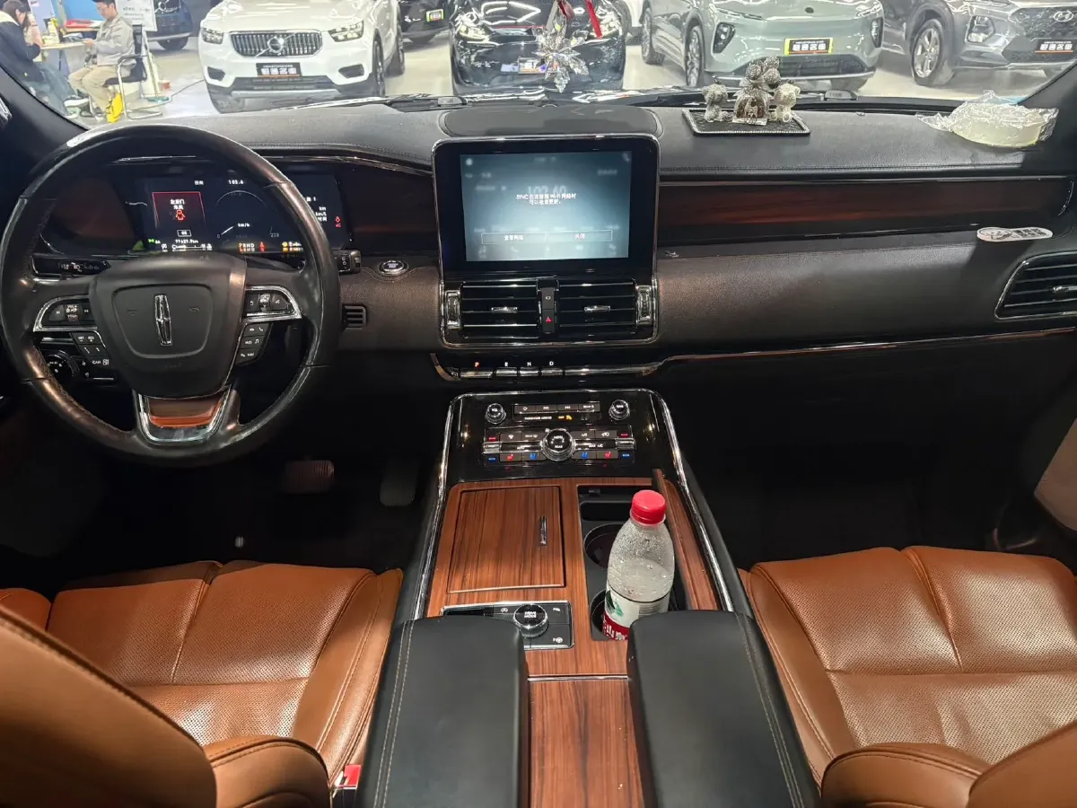 2018 Lincoln Navigator 3.5T 415HP V6 10AT,autocango,china used car exporter,china ev exporter,chinese used car exporter,chinese used ev exporter