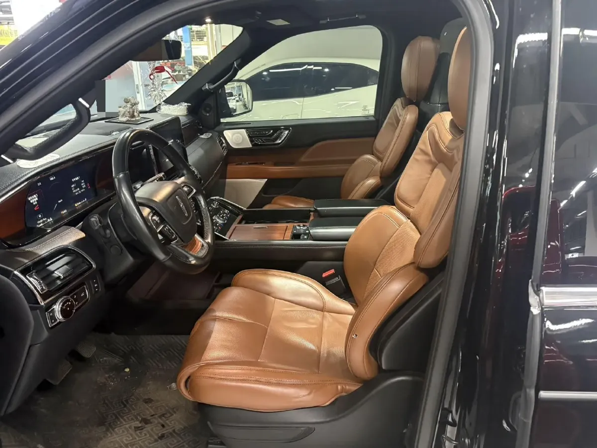2018 Lincoln Navigator 3.5T 415HP V6 10AT,autocango,china used car exporter,china ev exporter,chinese used car exporter,chinese used ev exporter
