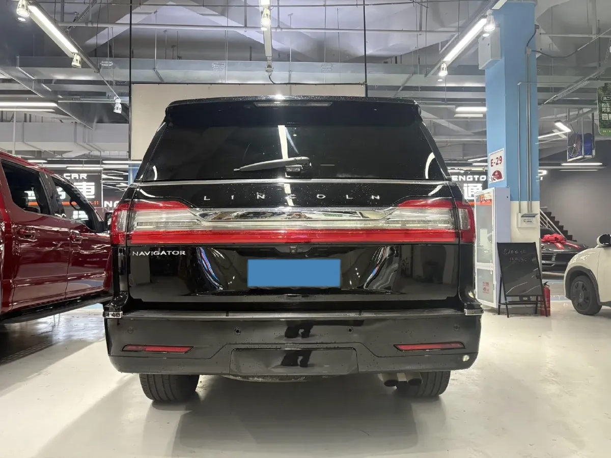 2018 Lincoln Navigator 3.5T 415HP V6 10AT,autocango,china used car exporter,china ev exporter,chinese used car exporter,chinese used ev exporter