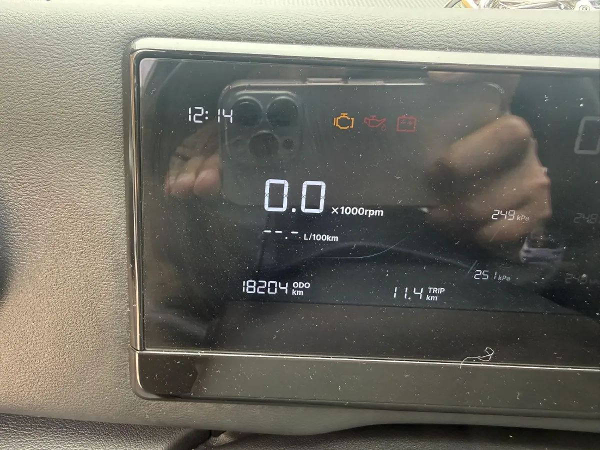 2025 Geely Cowboy 1.5T 181HP L4 7DCT,autocango,china used car exporter,china ev exporter,chinese used car exporter,chinese used ev exporter