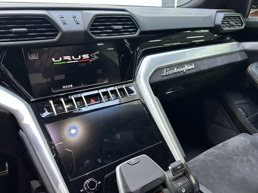 2023 Lamborghini Urus 4.0T 641HP V8 8AT,autocango,china used car exporter,china ev exporter,chinese used car exporter,chinese used ev exporter