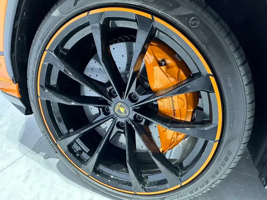 2023 Lamborghini Urus 4.0T 641HP V8 8AT,autocango,china used car exporter,china ev exporter,chinese used car exporter,chinese used ev exporter