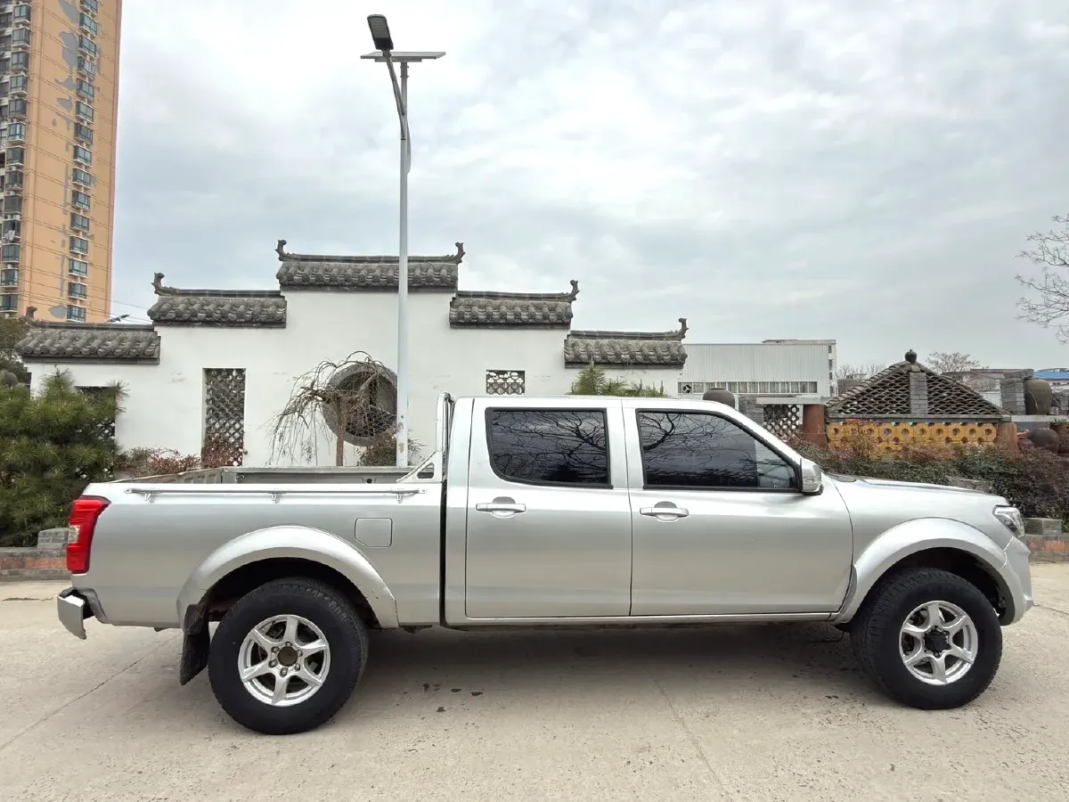 2021 Dongfeng RuiQi 2.4T 165HP L4 5MT,autocango,china used car exporter,china ev exporter,chinese used car exporter,chinese used ev exporter