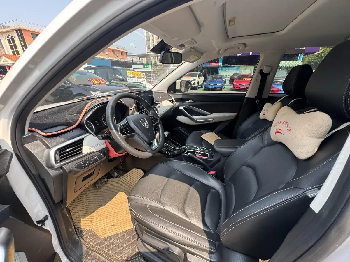 2019 BaoJun 530 1.5T 151HP L4 CVT,autocango,china used car exporter,china ev exporter,chinese used car exporter,chinese used ev exporter