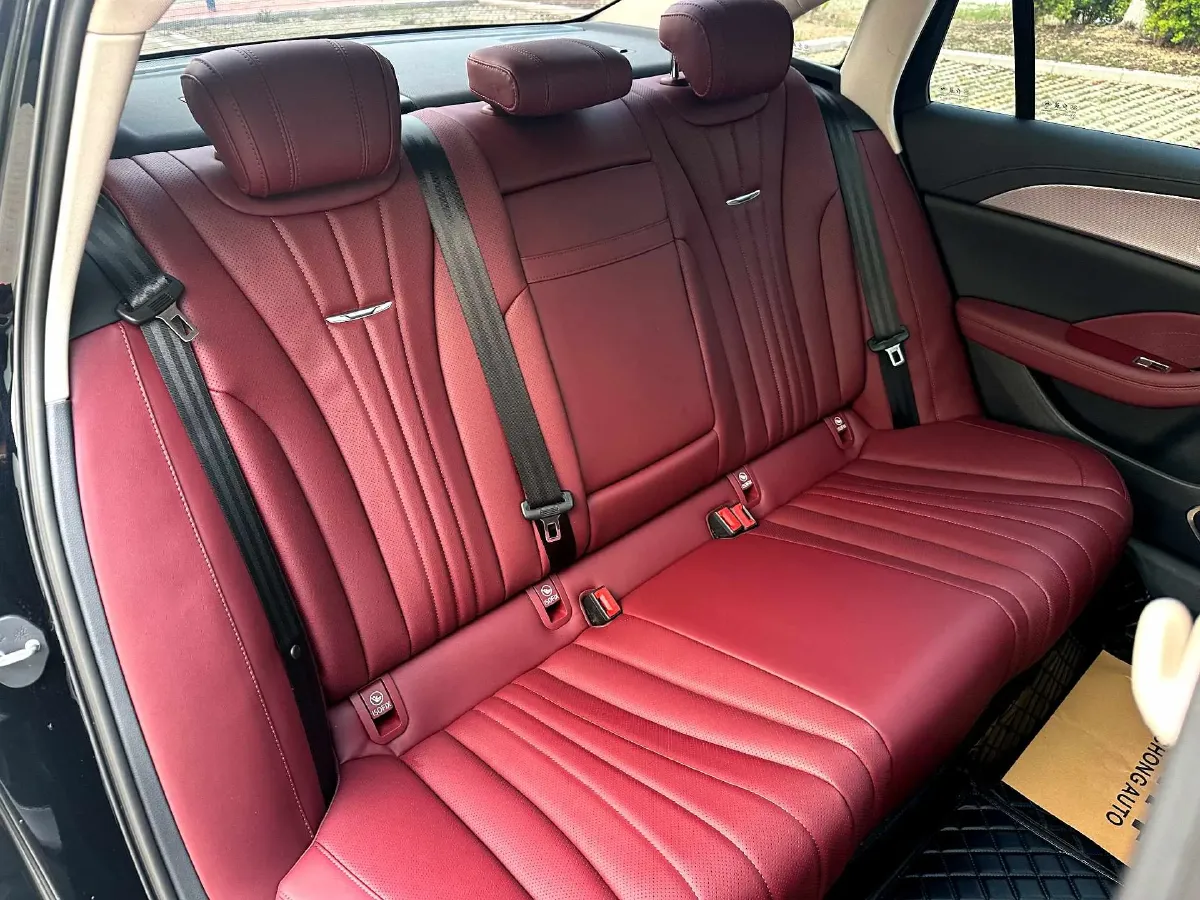 2023 HongQi H5 1.5T 169HP L4 7DCT,autocango,china used car exporter,china ev exporter,chinese used car exporter,chinese used ev exporter