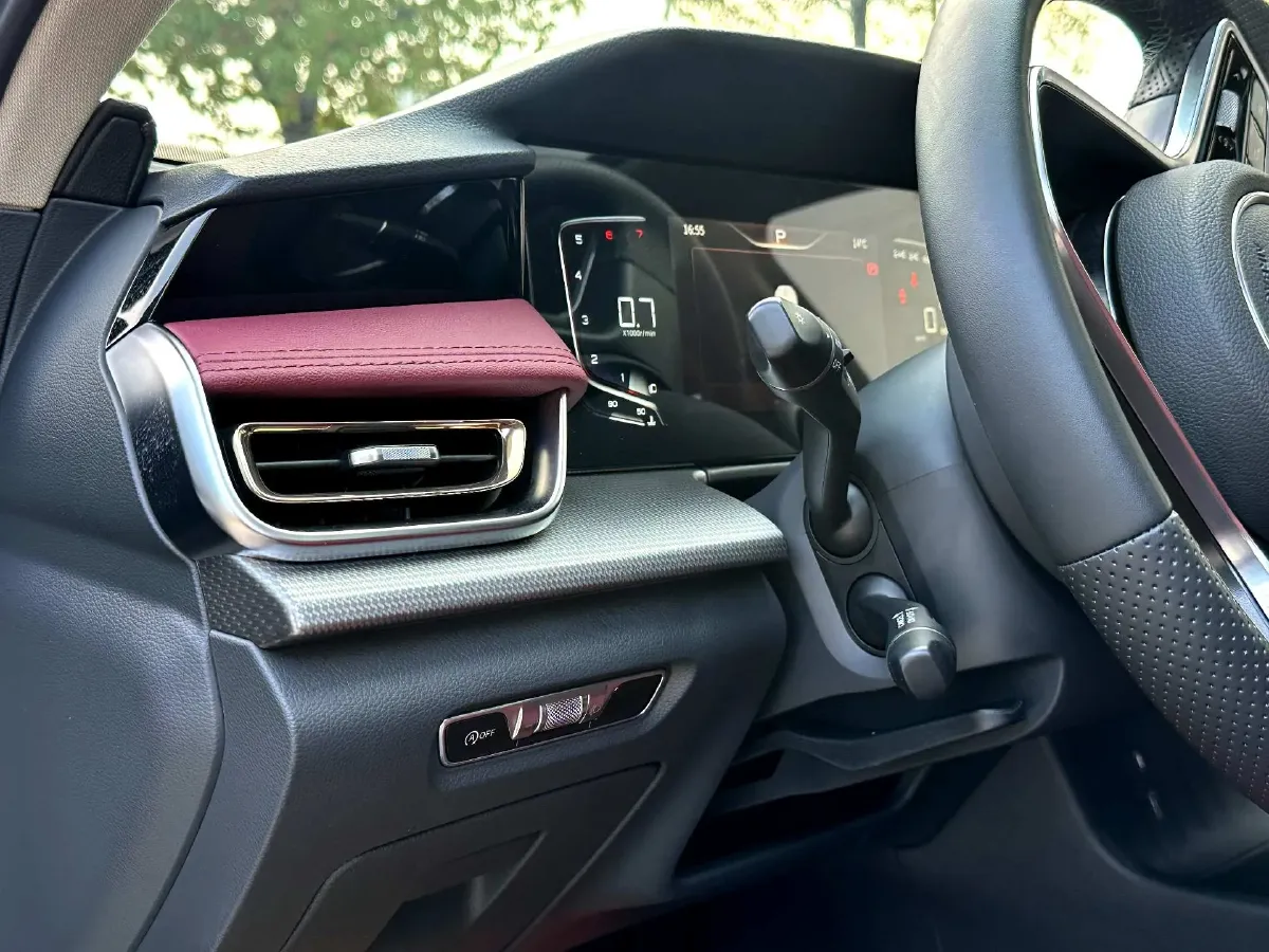 2023 HongQi H5 1.5T 169HP L4 7DCT,autocango,china used car exporter,china ev exporter,chinese used car exporter,chinese used ev exporter