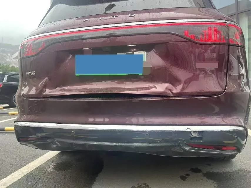 2025 AITO AITO M8 REEV 160HP REEV 53.4KWH,autocango,china used car exporter,china ev exporter,chinese used car exporter,chinese used ev exporter