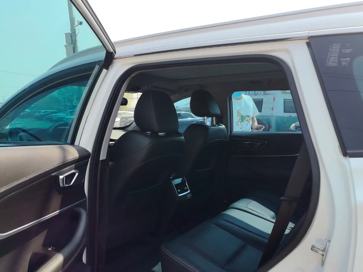 2020 Chery Tiggo 8 1.5T 156HP L4 6MT,autocango,china used car exporter,china ev exporter,chinese used car exporter,chinese used ev exporter