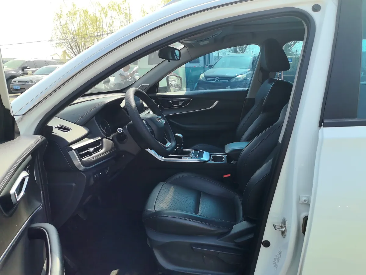 2020 Chery Tiggo 8 1.5T 156HP L4 6MT,autocango,china used car exporter,china ev exporter,chinese used car exporter,chinese used ev exporter