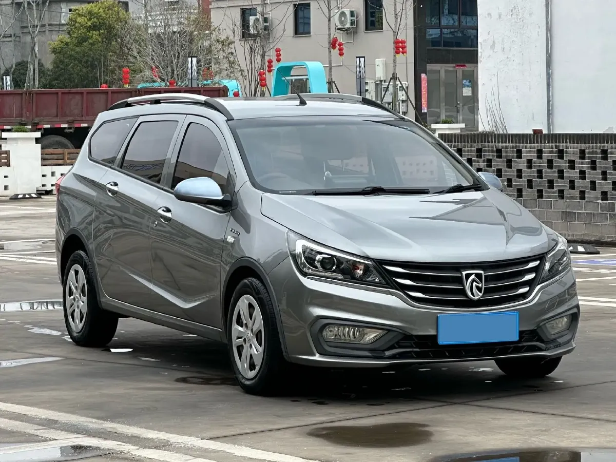 2017 BaoJun 310W 1.5L 112HP L4 6MT,autocango,china used car exporter,china ev exporter,chinese used car exporter,chinese used ev exporter