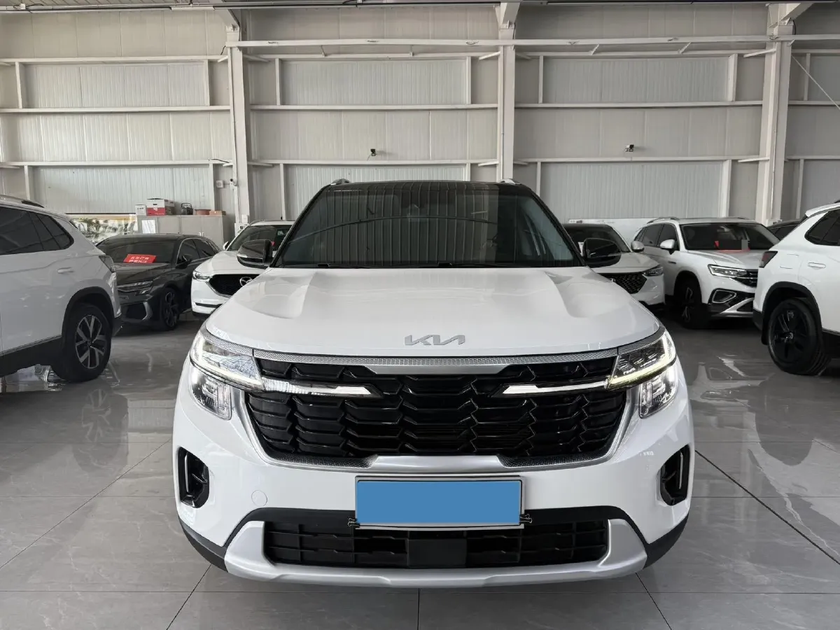 2023 Kia Seltos 1.5L 115HP L4 CVT,autocango,china used car exporter,china ev exporter,chinese used car exporter,chinese used ev exporter