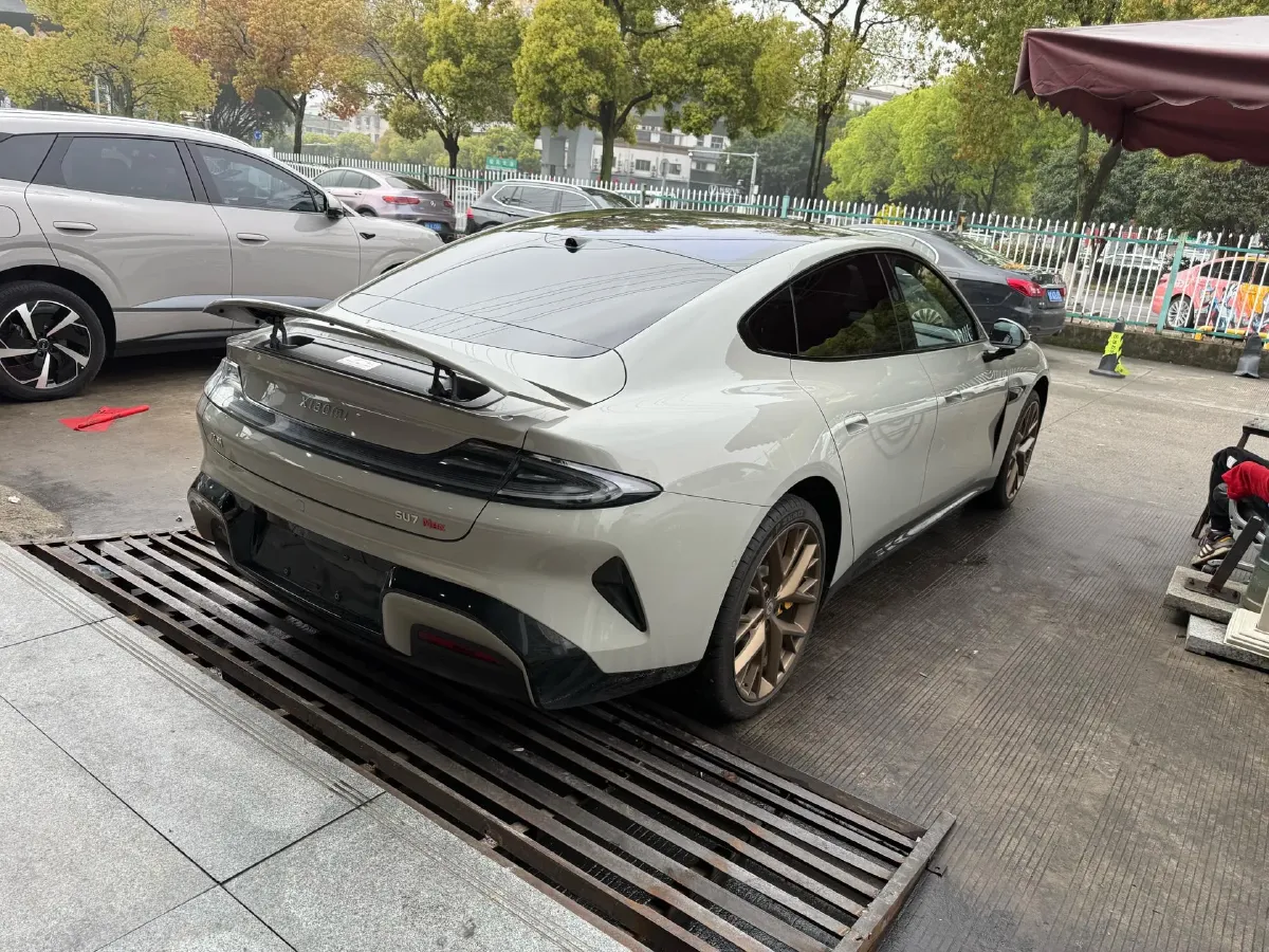 2024 MI SU7 BEV 101KWH,autocango,china used car exporter,china ev exporter,chinese used car exporter,chinese used ev exporter