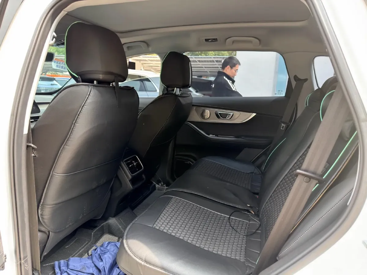 2022 Chery Tiggo 8 PRO 1.6T 197HP L4 7DCT,autocango,china used car exporter,china ev exporter,chinese used car exporter,chinese used ev exporter