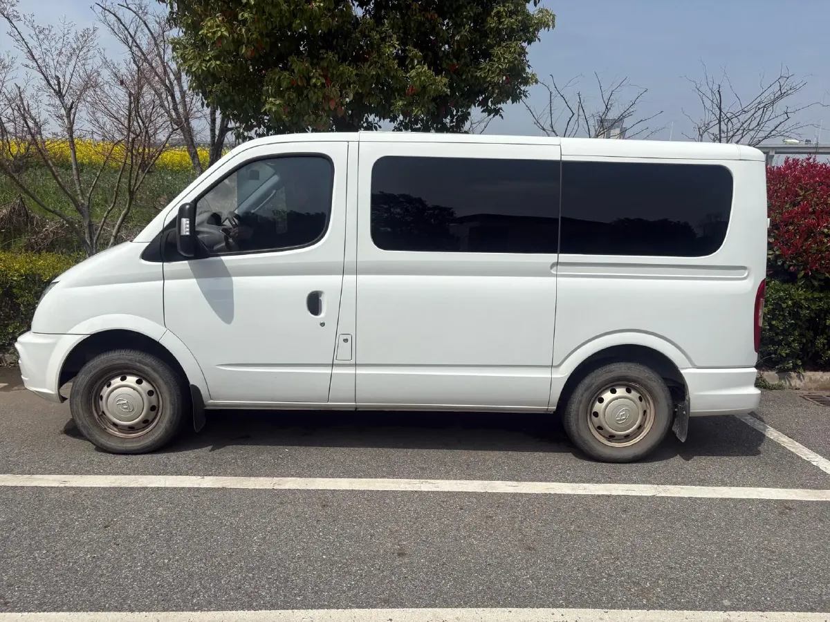 2021 MAXUS XinTu V80 2.0T 139HP L4 6MT,autocango,china used car exporter,china ev exporter,chinese used car exporter,chinese used ev exporter