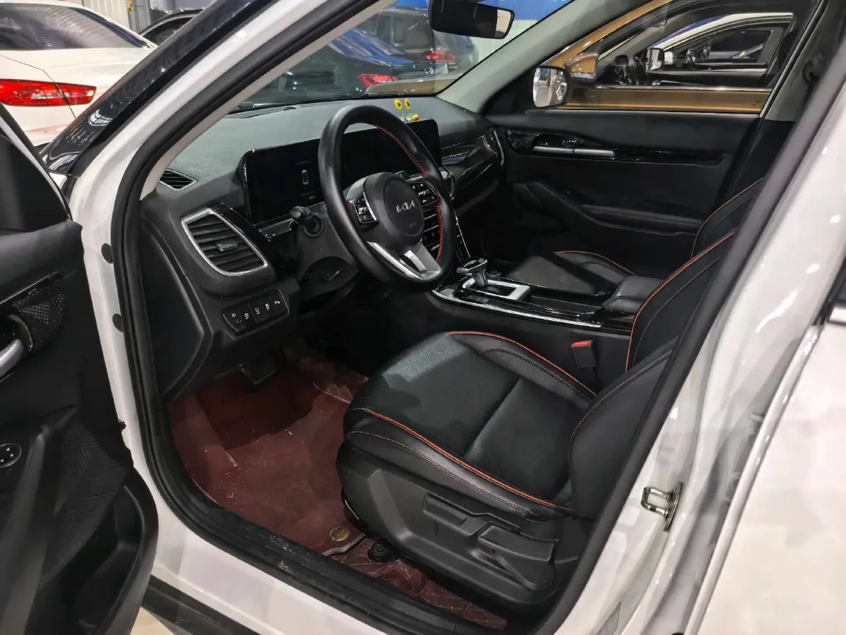 2023 Kia Seltos 1.5L 115HP L4 CVT,autocango,china used car exporter,china ev exporter,chinese used car exporter,chinese used ev exporter