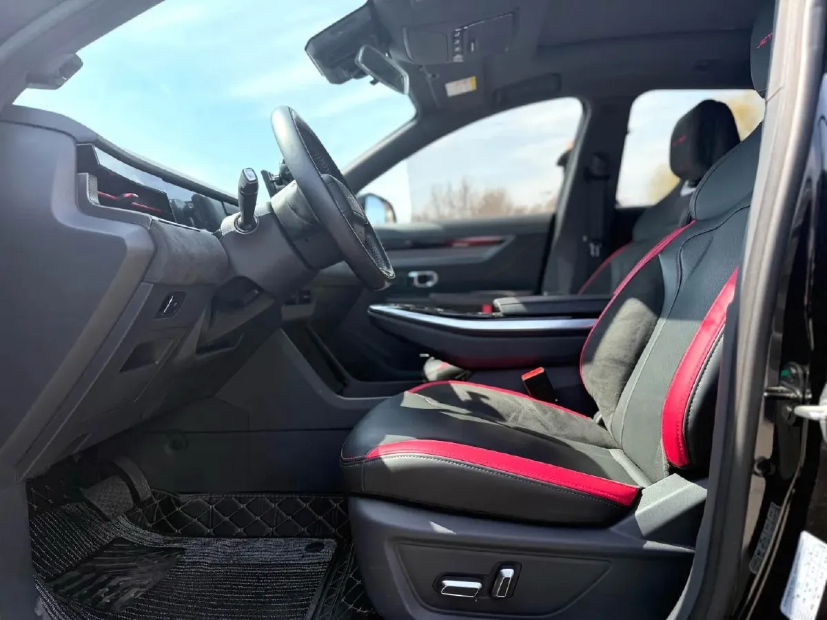 2022 Jetour DASHING 1.6T 197HP L4 7DCT,autocango,china used car exporter,china ev exporter,chinese used car exporter,chinese used ev exporter