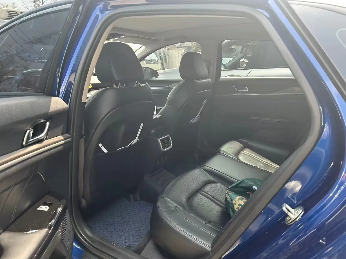 2020 Kia K5 2.0T 240HP L4 8AT,autocango,china used car exporter,china ev exporter,chinese used car exporter,chinese used ev exporter