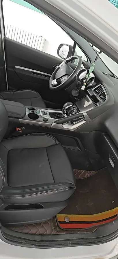2019 Peugeot 3008 1.6T 167HP L4 6AT,autocango,china used car exporter,china ev exporter,chinese used car exporter,chinese used ev exporter